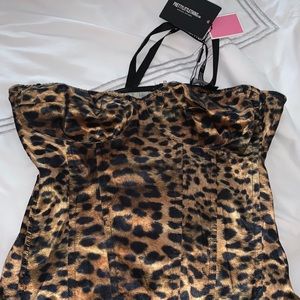 PLUS PRETTYLITTLETHING TOP